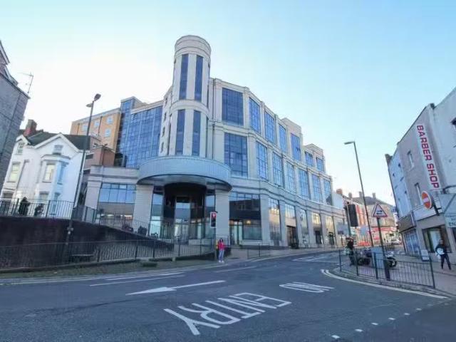 2 bedroom flat for rent in Commercial Road, Bournemouth, BH2