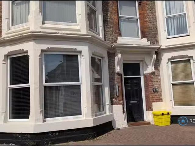 2 bedroom flat for rent in Coniscliffe Road, Darlington, DL3