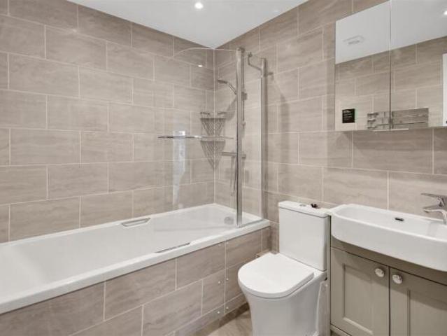 2 bedroom flat for rent in Coombe Lane, Tenterden, TN30