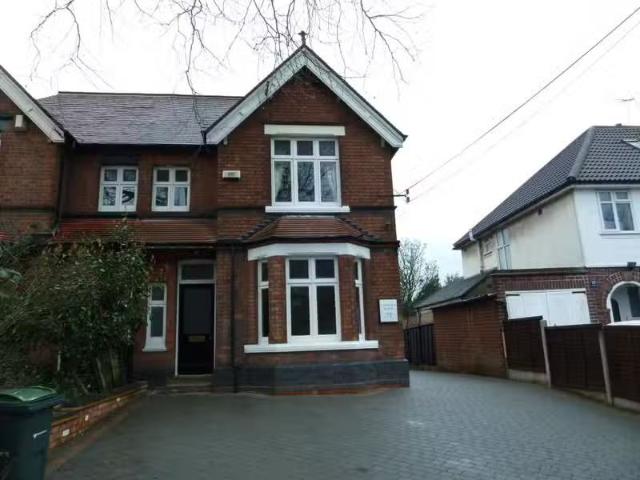 2 bedroom flat for rent in Coleshill Street, Coleshill House.