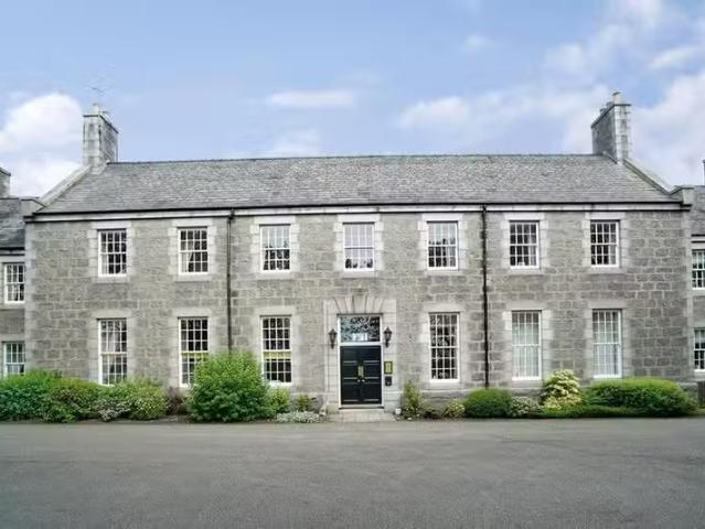 2 bedroom flat for rent in Corunna Place, Bridge of Don, First.