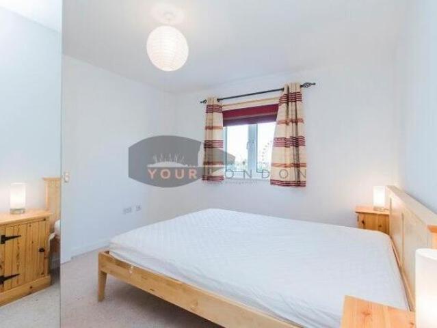 2 bedroom flat for rent in Clan Mcdonald House, 47 Bramhope Lane, SE7