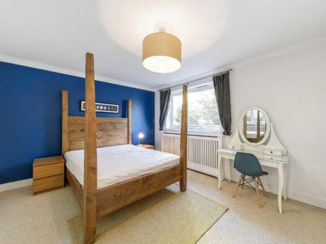 2 bedroom flat for rent in Clarence Avenue, Clapham, SW4