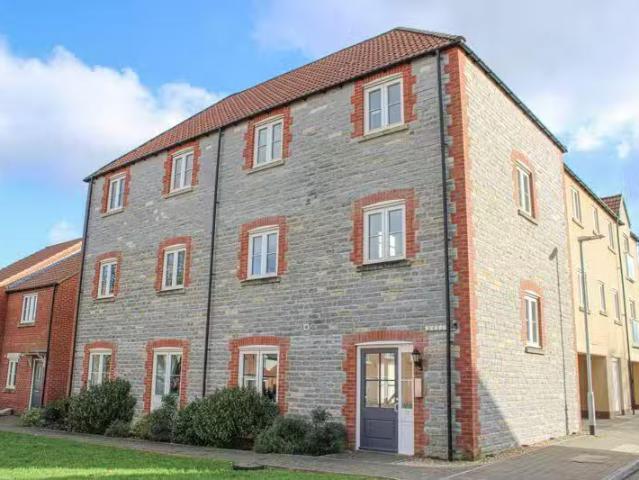 2 bedroom flat for rent in Clarks Meadow, Shepton Mallet, BA4