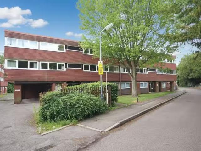 2 bedroom flat for rent in Cleaver Gardens, Nuneaton, CV10