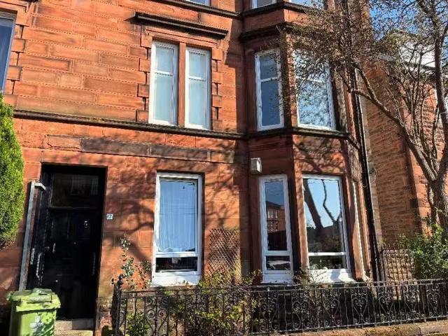 2 bedroom flat for rent in Craigielea Street, Dennistoun, Glas.