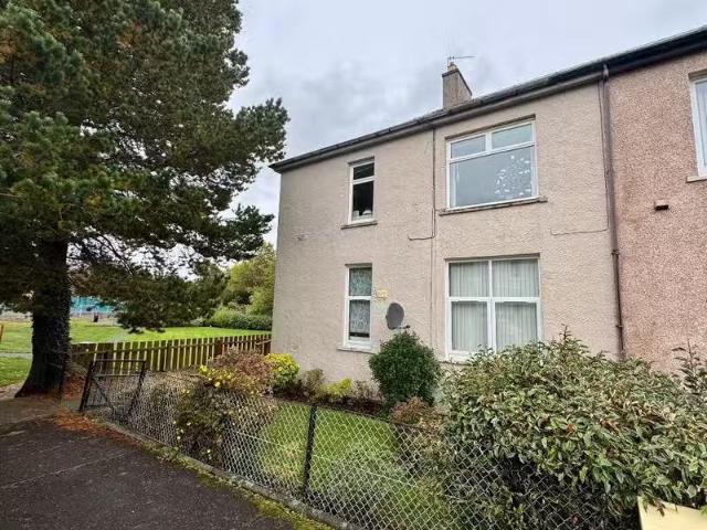 2 bedroom flat for rent in Cranston Street, Penicuik, Midlothi.