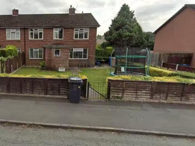 2 bedroom flat for rent in Deer Park Road, Fazeley, Tamworth.