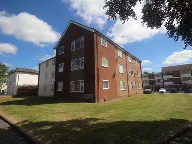 2 bedroom flat for rent in Dugdale Court, Brunswick Street, Le.