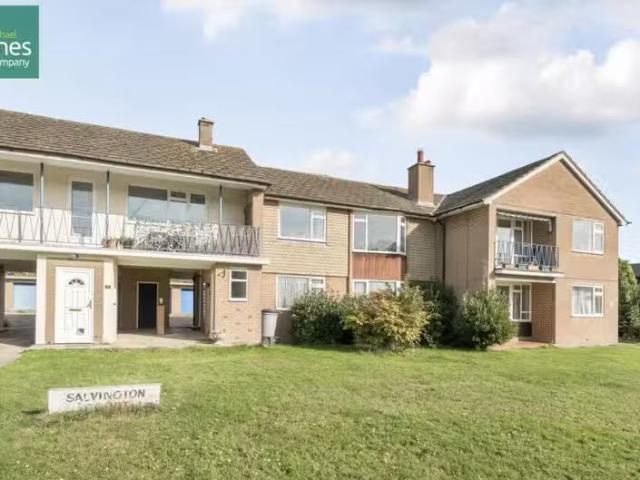 2 bedroom flat for rent in Findon Road, Worthing, West Susinte.