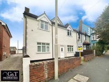 2 bedroom flat for rent in Flat, Church Street, Brierley Hill.