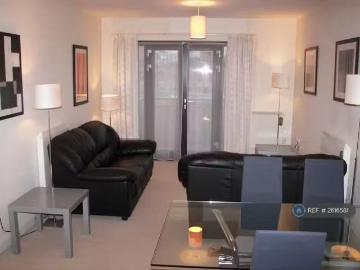 2 bedroom flat for rent in George Street, Birmingham, B3