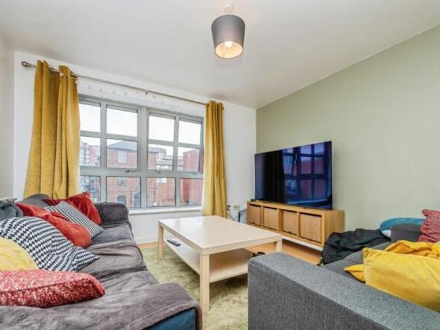 2 bedroom flat for rent in George Street, Birmingham, West Midlands, B3
