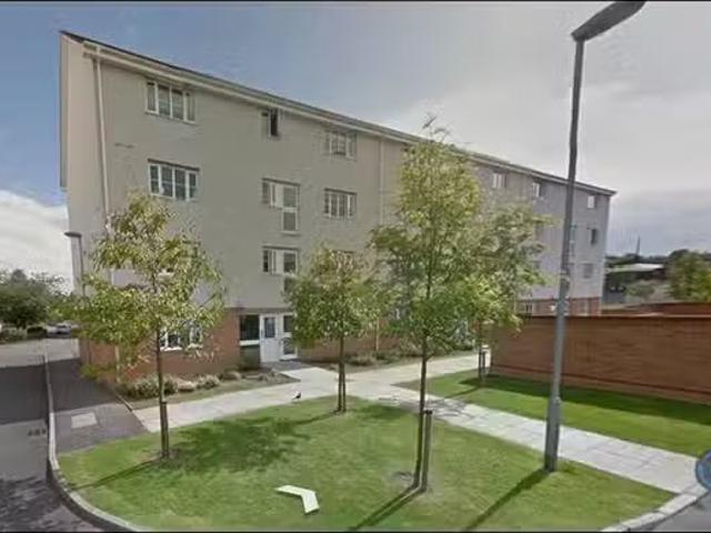 2 bedroom flat for rent in Glenmore Place, Glasgow, G42