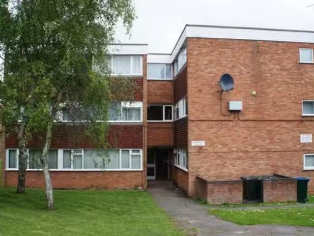 2 bedroom flat for rent in Greendale Road, Whoberley, Coventry.