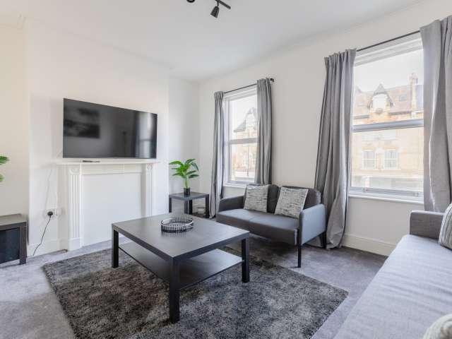 2 bedroom flat for rent in Hammersmith, London