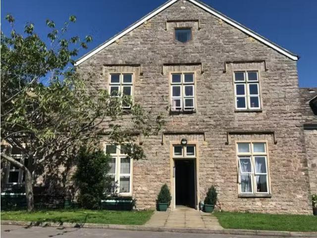 2 bedroom flat for rent in Hannah More Court, Lower North Stre.