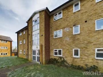 2 bedroom flat for rent in Harwood Hill, Welwyn Garden City, AL8
