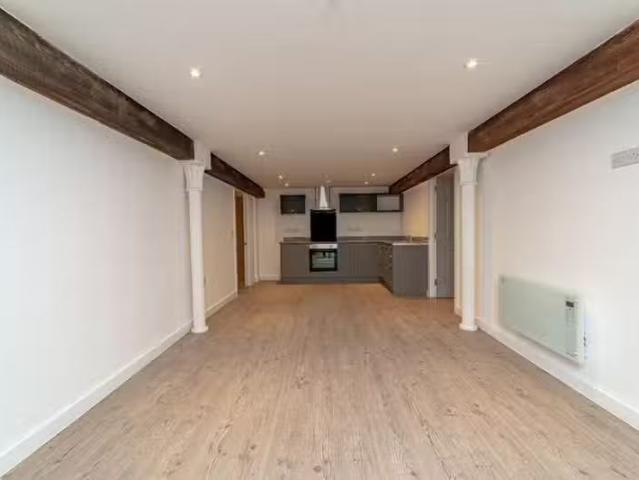 2 bedroom flat for rent in Kiln Court, Kirk Sandall, DN3
