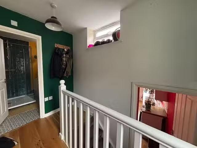 2 bedroom flat for rent in Knight Court, Guinea Lane, Fishpond.