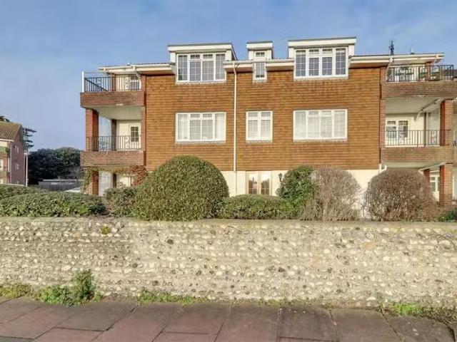 2 bedroom flat for rent in Lamorna Grove, Worthing, BN14