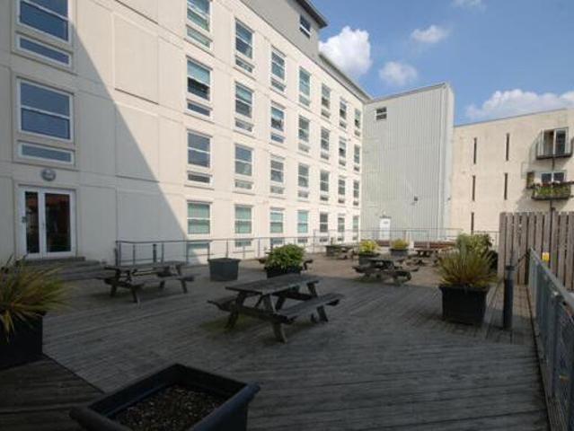 2 Bedroom Flat For Rent In Leamington Spa, Warwickshire