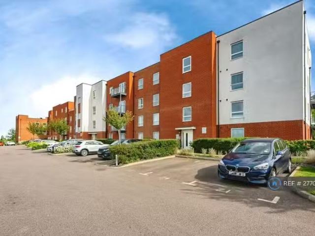 2 bedroom flat for rent in Lett Lane, Ebbsfleet Valley, Swansc.