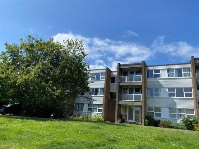 2 bedroom flat for rent in Littlehampton Road, Worthing, BN13