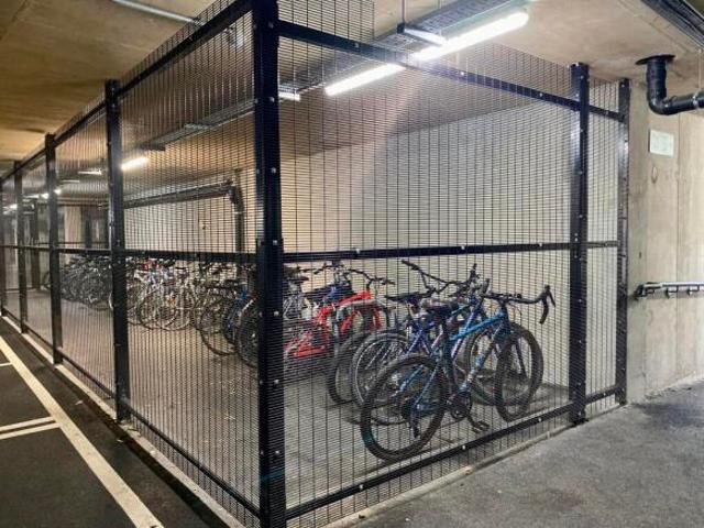 2 bedroom flat for rent in Lockside Lane, Salford, M5