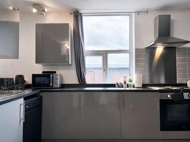 2 bedroom flat for rent in Manchester