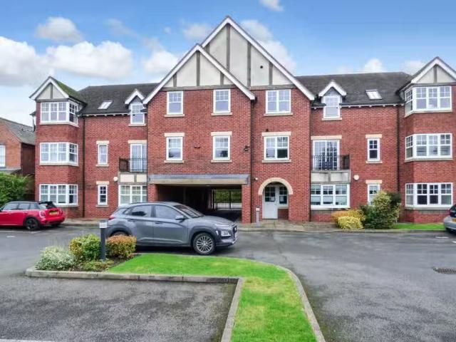 2 bedroom flat for rent in Mair Court, Tamworth, B79