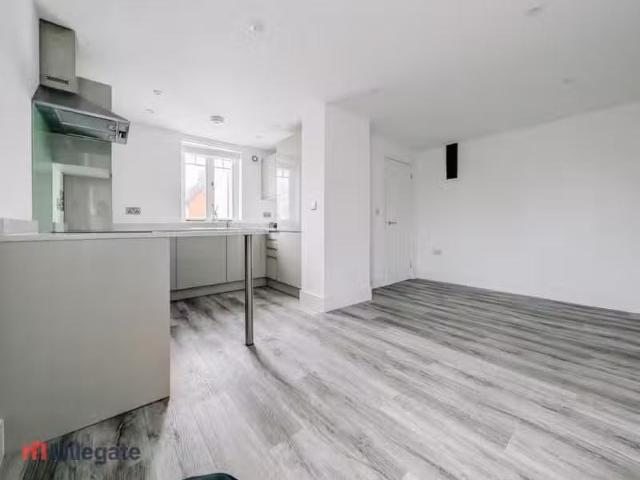 2 bedroom flat for rent in Market Hill, Maldon, CM9