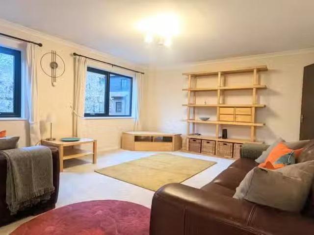 2 bedroom flat for rent in Merchants Court, Rownham Mead, Hotw.
