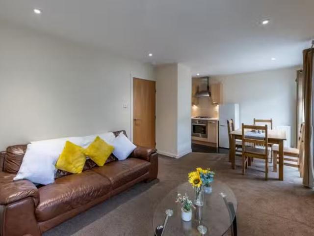 2 bedroom flat for rent in Merkland Lane, Pittordrie, Aberdeen.