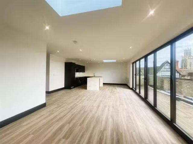2 bedroom flat for rent in Monkton Place, Ramsgate, CT11