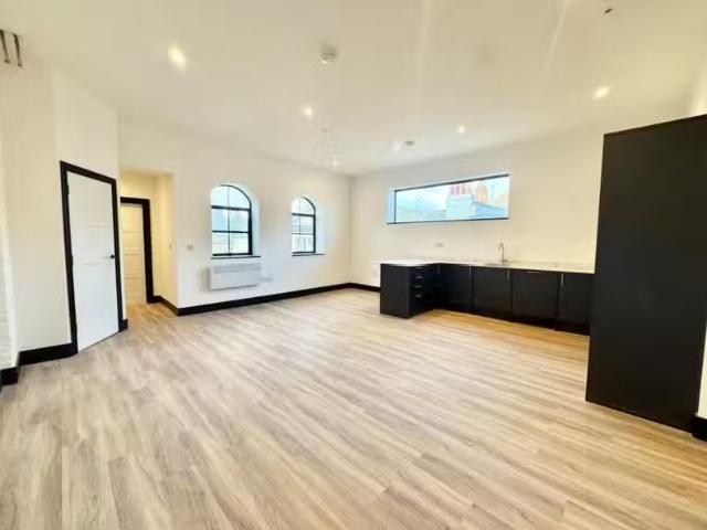 2 bedroom flat for rent in Monkton Place, Ramsgate, CT11