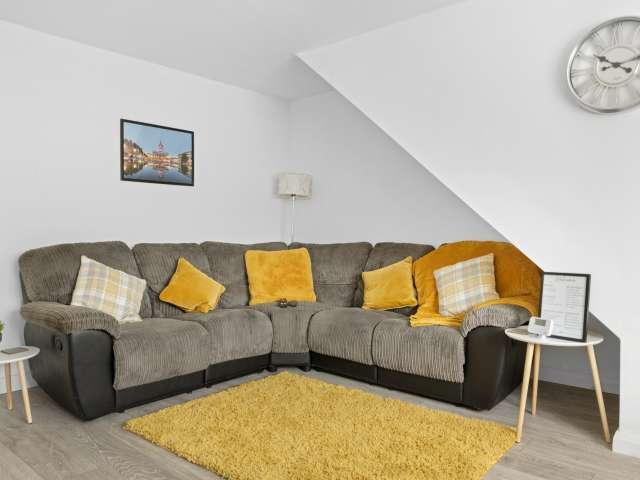 2 bedroom flat for rent in Nottingham