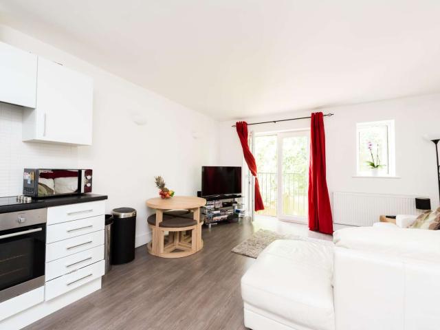 2 bedroom Flat for rent in Nuffield Road, Headington, OX3 8RG