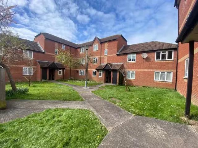 2 bedroom flat for rent in Old Market Court, Glastonbury, BA6