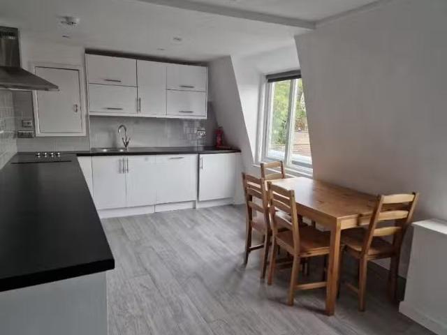 2 bedroom flat for rent in Park Street, Bristol, BS1