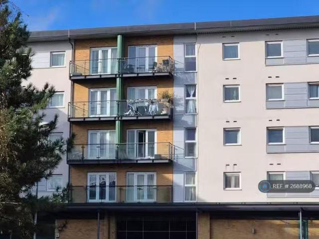 2 bedroom flat for rent in Parkhouse Court, Hatfield, AL10