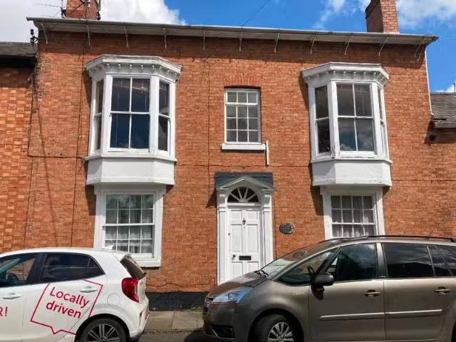2 bedroom flat for rent in Payton Street, Stratford upon Avon.
