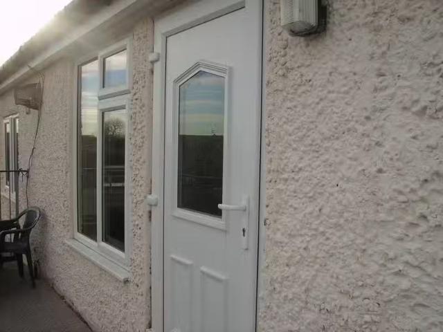 2 bedroom flat for rent in Princess Avenue, Stainforth, DN7