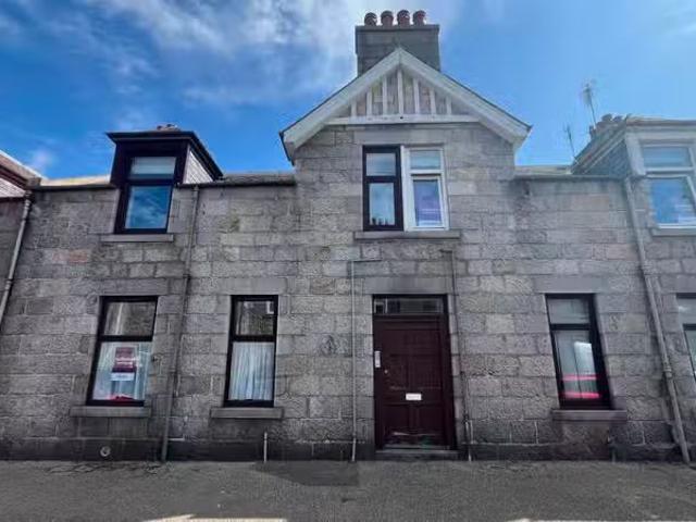 2 bedroom flat for rent in Queen Street, Inverurie, AB51