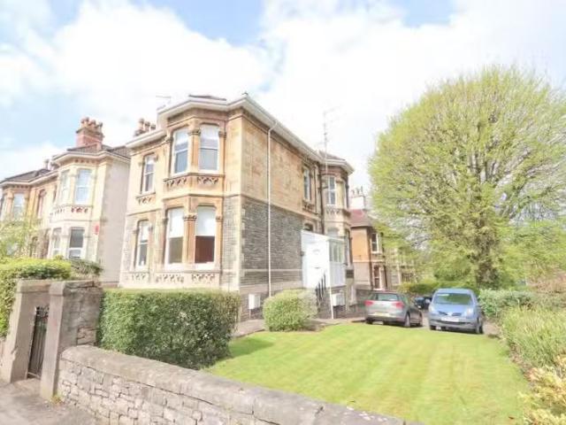 2 bedroom flat for rent in Ravenswood Road, Bristol, BS6
