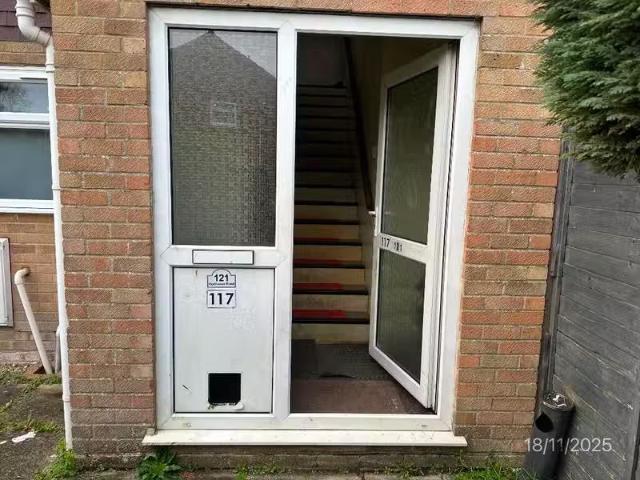 2 bedroom flat for rent in Redhoave Road, Poole, Dorset, BH17