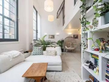 2 bedroom flat for rent in Richmond Road, Dalston, London, E8
