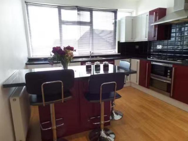 2 bedroom flat for rent in Rumney, Cardiff, CF3