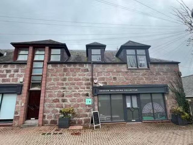2 bedroom flat for rent in Scott Skinner Square, Banchory, AB31