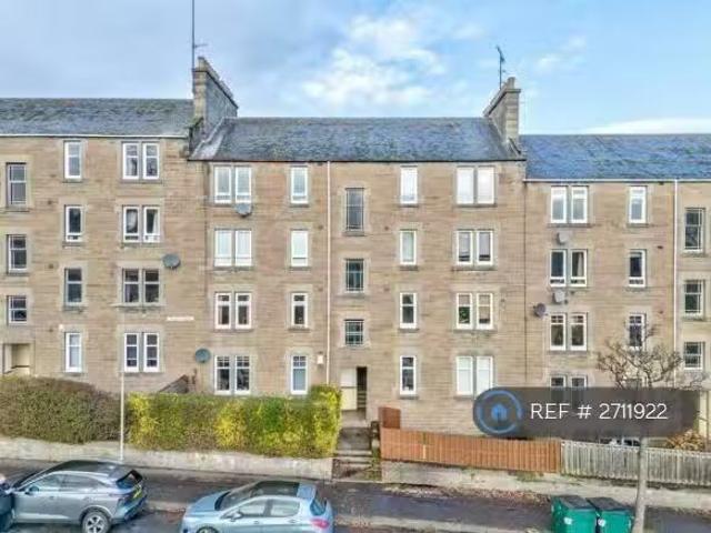 2 bedroom flat for rent in Scott Street, Dundee, DD2